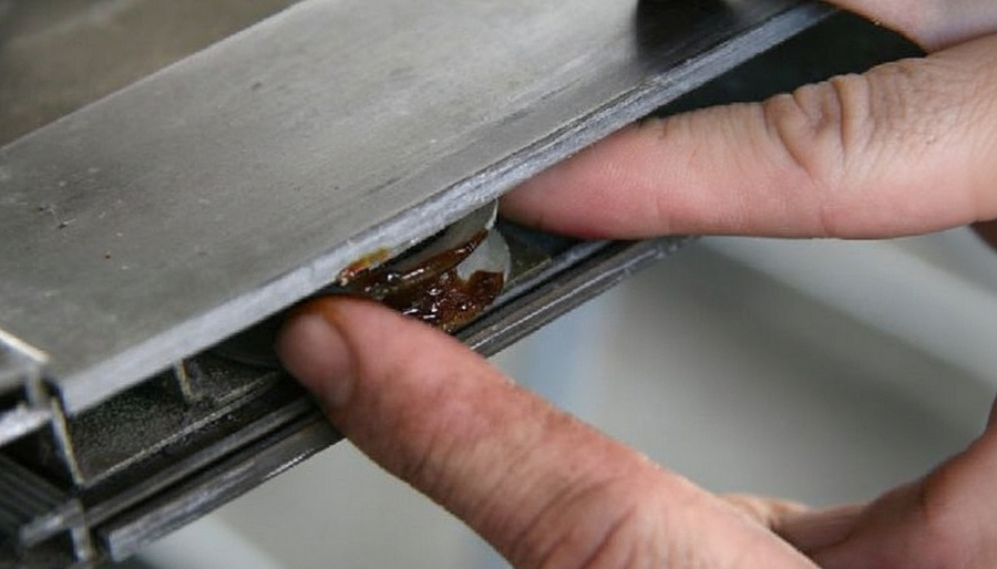 Chọn bánh không đúng tải trọng với cửa sẽ dẫn đến tuổi thọ không được cao